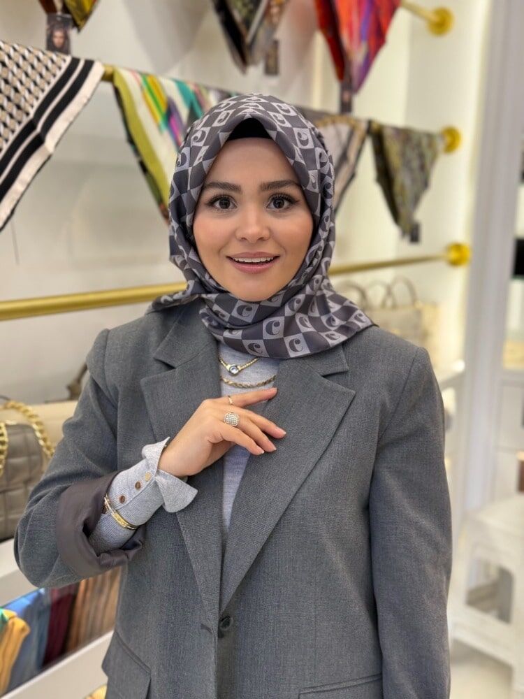 CACHAREL TWİLL İPEK EŞARP