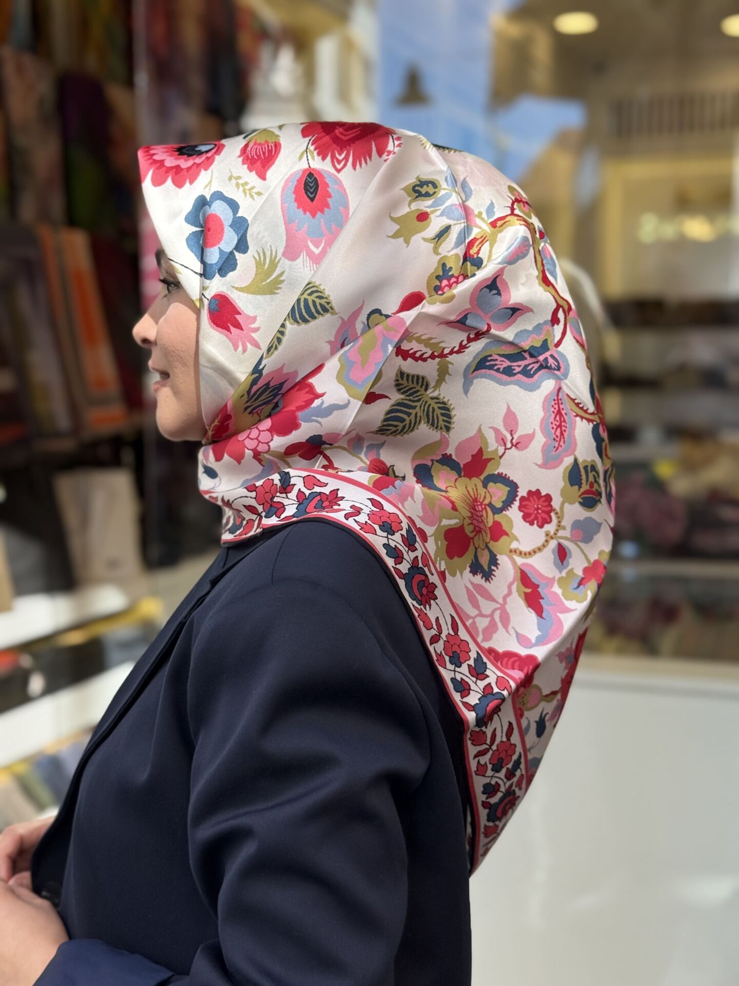 LA BOUTİQUE SURA İPEK EŞARP