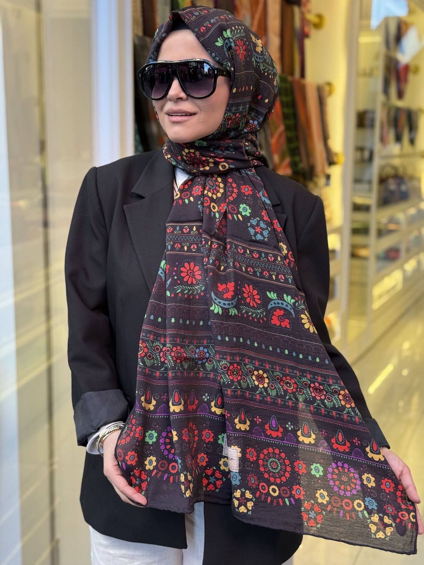 LA BOUTİQUE YAZ SERİNLİĞİ ŞAL 70X190