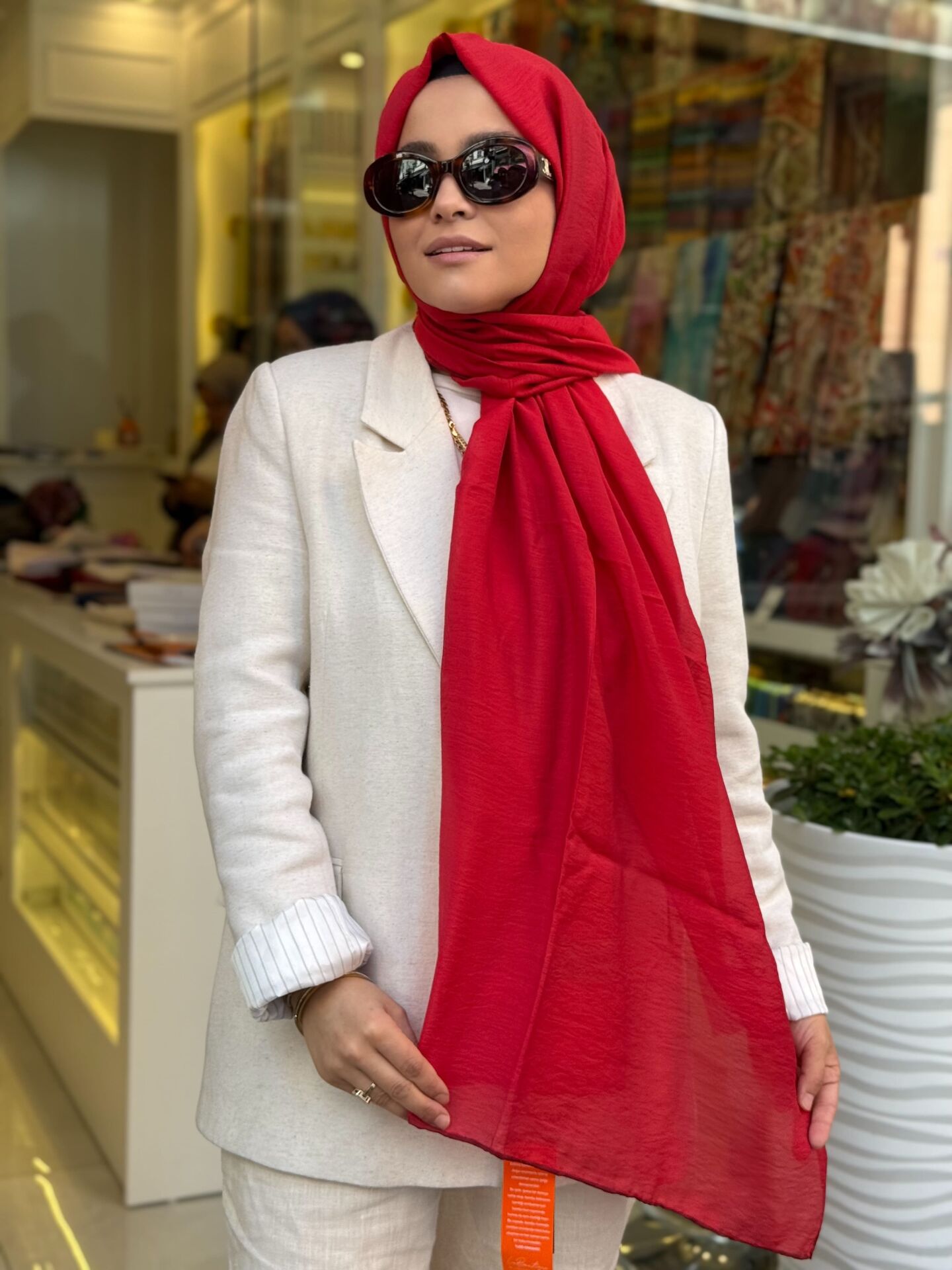 LA BOUTİQUE YAZ SERİNLİĞİ ŞAL 70X190