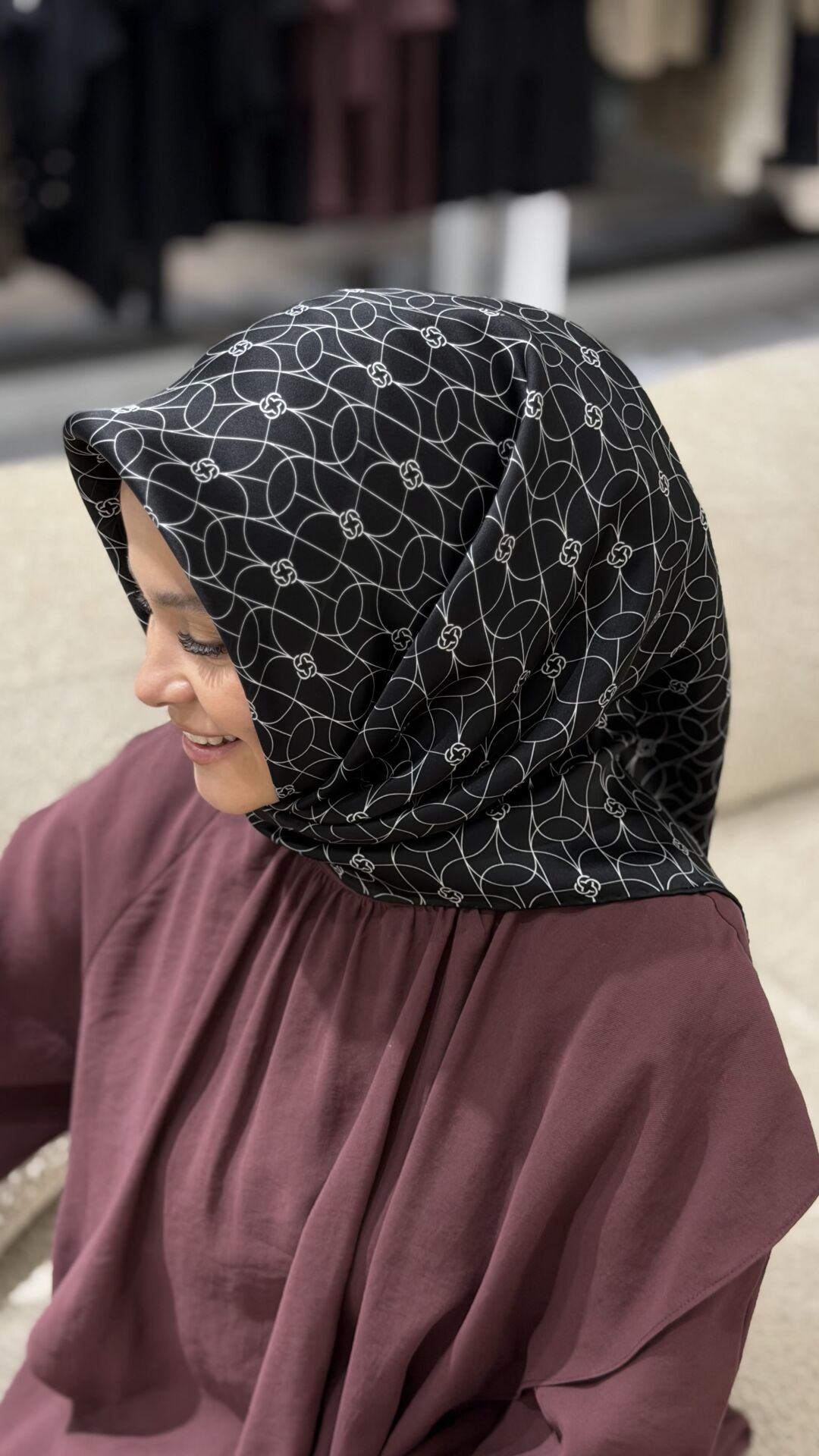 AKER SURA İPEK EŞARP