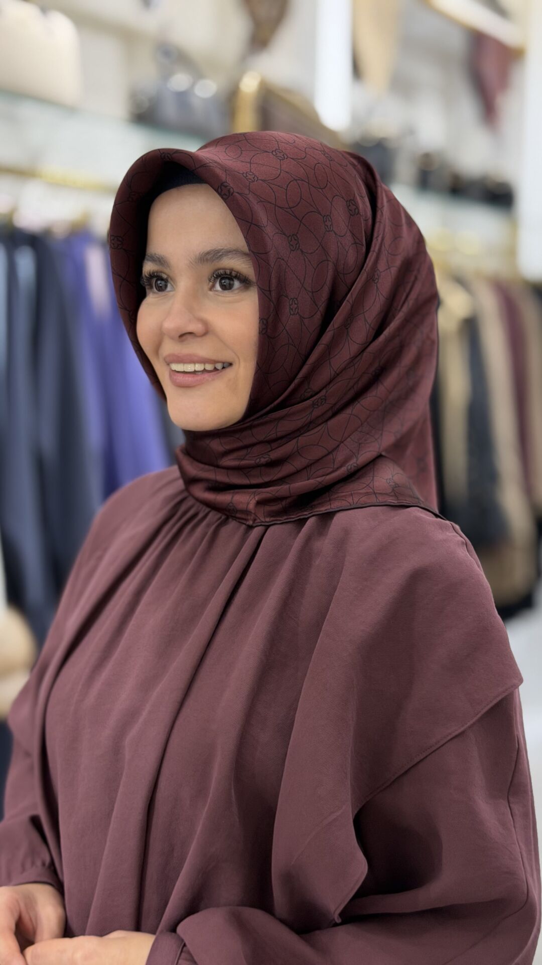 AKER SURA İPEK EŞARP