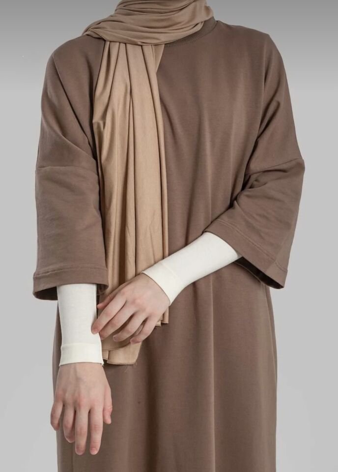 PENYE TESETTÜR KOLLUK EKRU