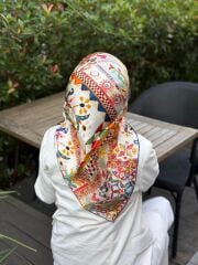 LA BOUTİQUE SURA İPEK EŞARP