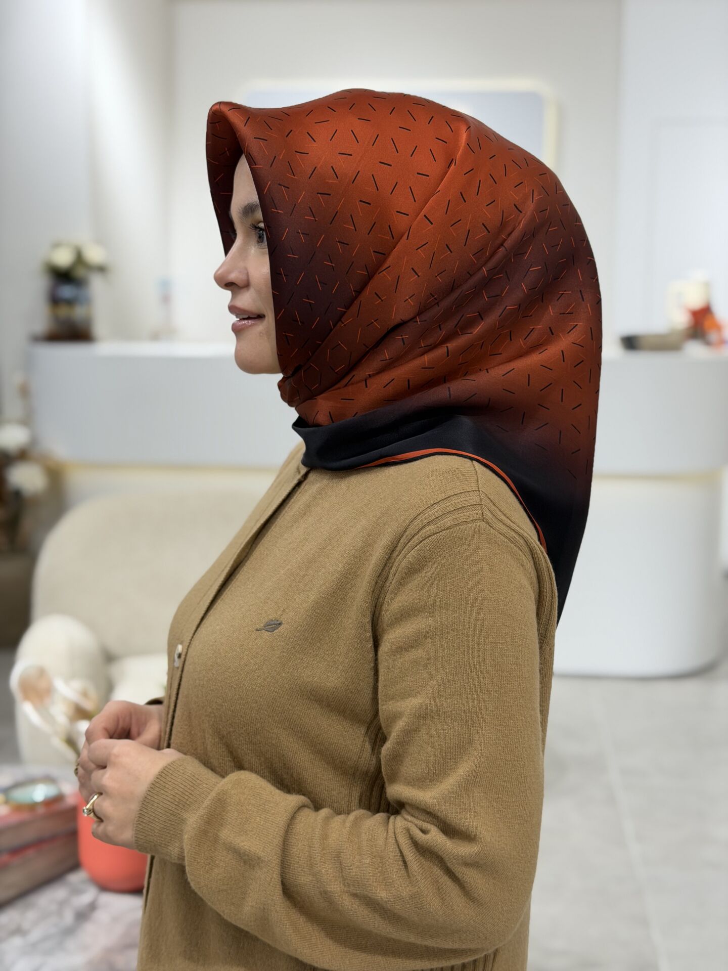 LA BOUTİQUE SURA İPEK EŞARP