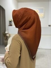 LA BOUTİQUE SURA İPEK EŞARP