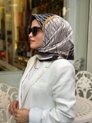 AKER SURA İPEK EŞARP