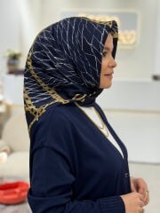 AKER SURA İPEK EŞARP