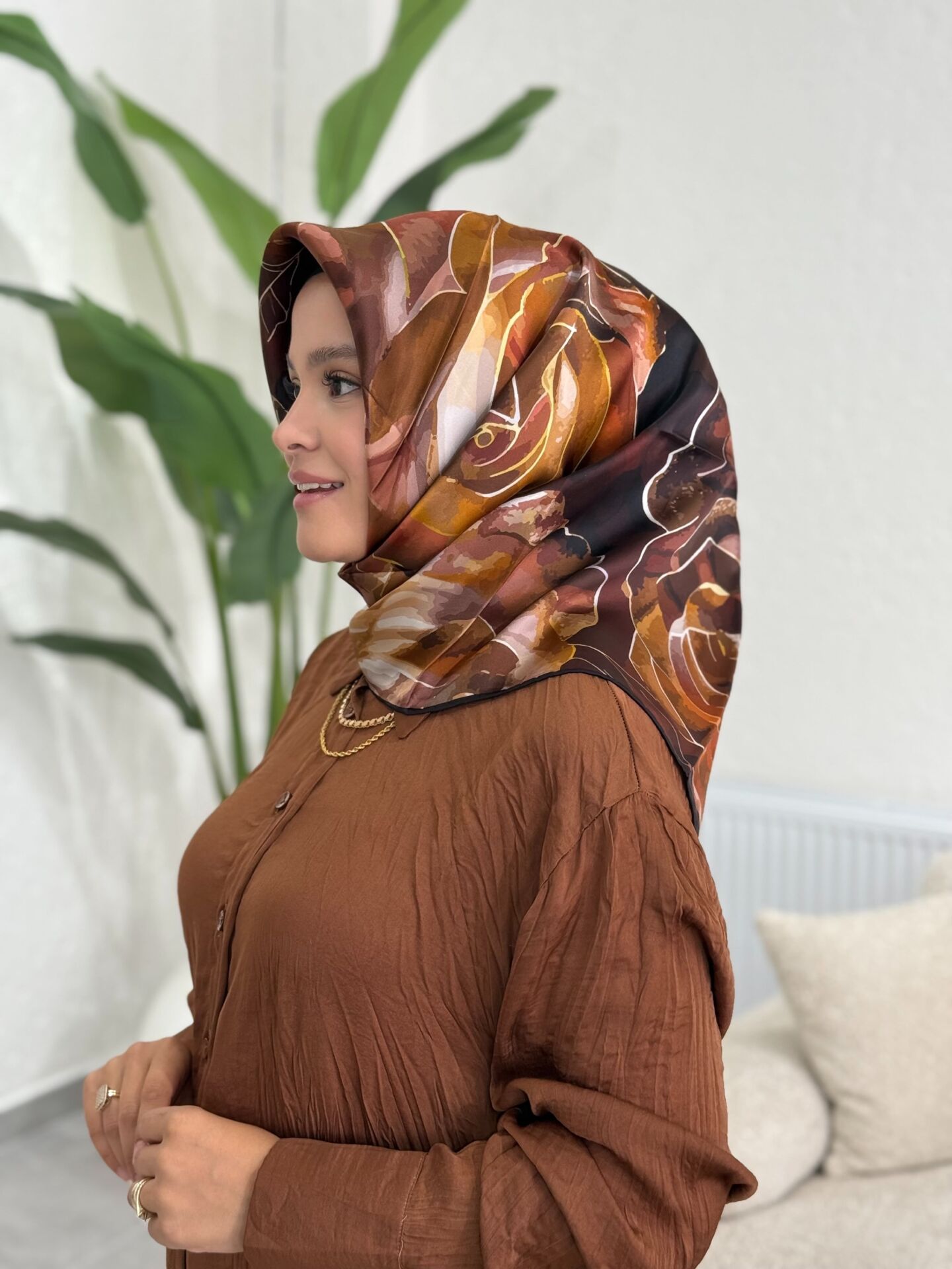 LA BOUTİQUE SURA İPEK EŞARP