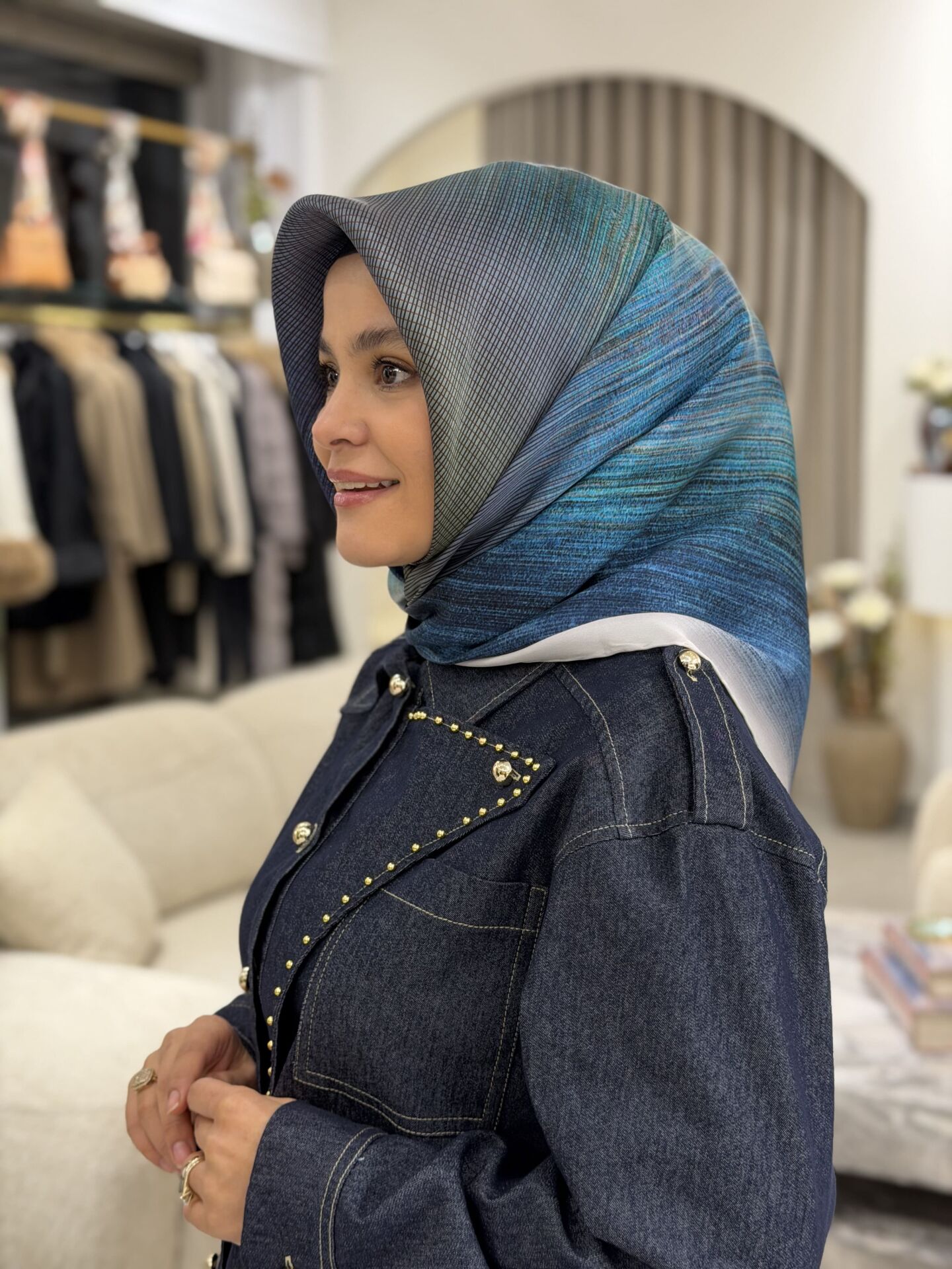 LA BOUTİQUE SURA İPEK EŞARP