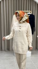 TIĞ TRİKO POLA YAKA KABARTMA ÖRGÜLÜ KAZAK VANİLYA