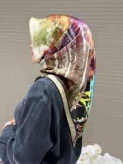 AKER SURA İPEK EŞARP