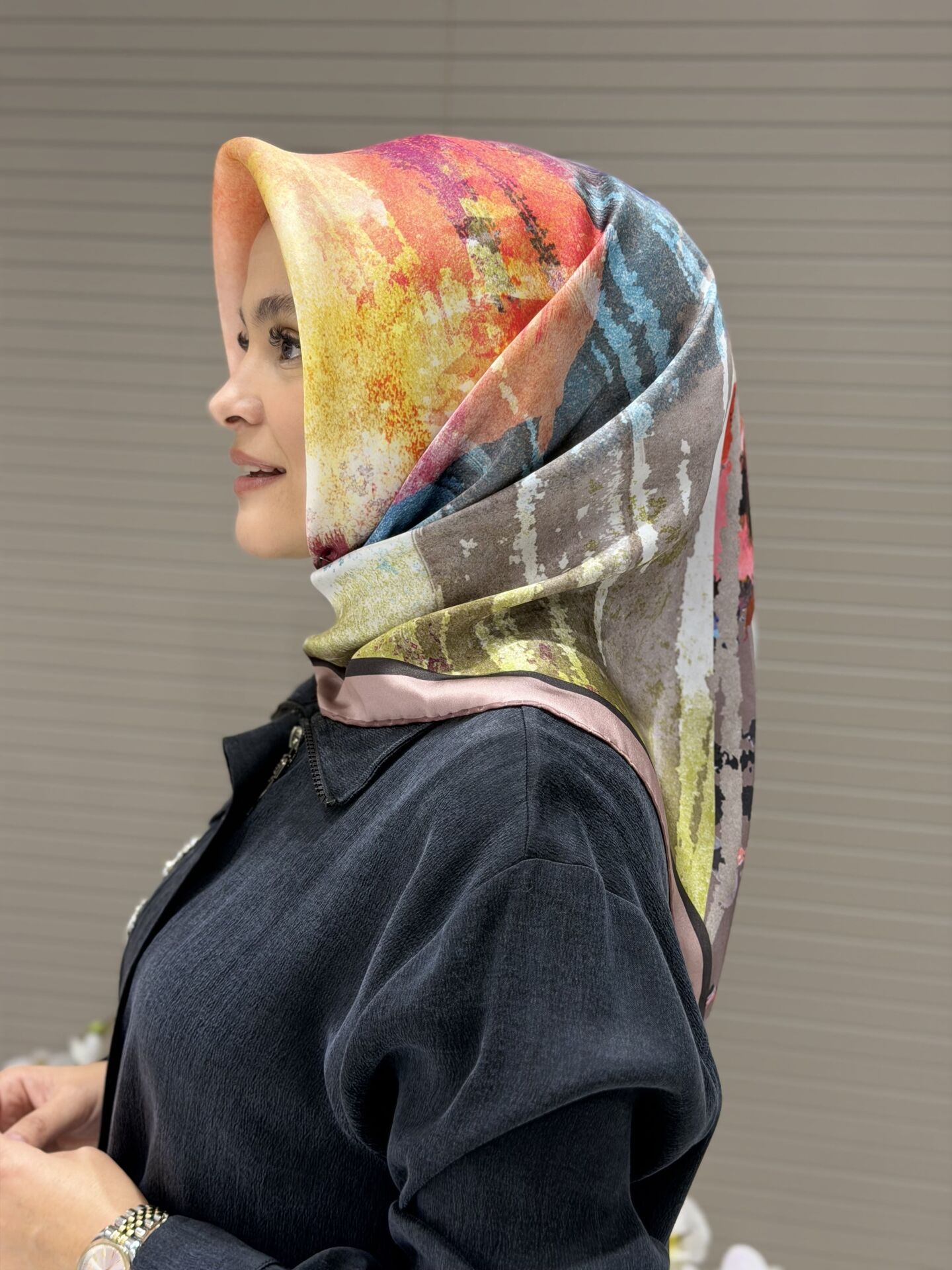 AKER SURA İPEK EŞARP