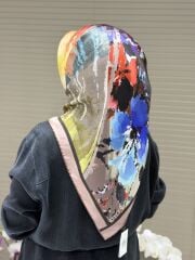 AKER SURA İPEK EŞARP