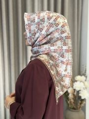 AKER SURA İPEK EŞARP