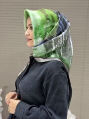 AKER SURA İPEK EŞARP