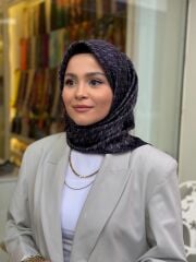 AKER SURA İPEK EŞARP