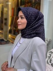 AKER SURA İPEK EŞARP