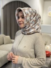 AKER SURA İPEK EŞARP