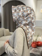 AKER SURA İPEK EŞARP