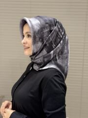 AKER SURA İPEK EŞARP