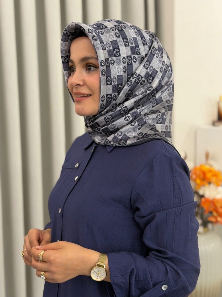 AKER SURA İPEK EŞARP