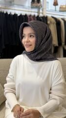 AKER SURA İPEK EŞARP