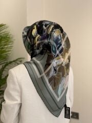 AKER SURA İPEK EŞARP