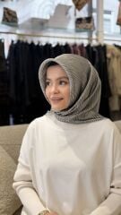 AKER SURA İPEK EŞARP