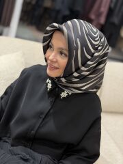 LA BOUTİQUE SURA İPEK EŞARP