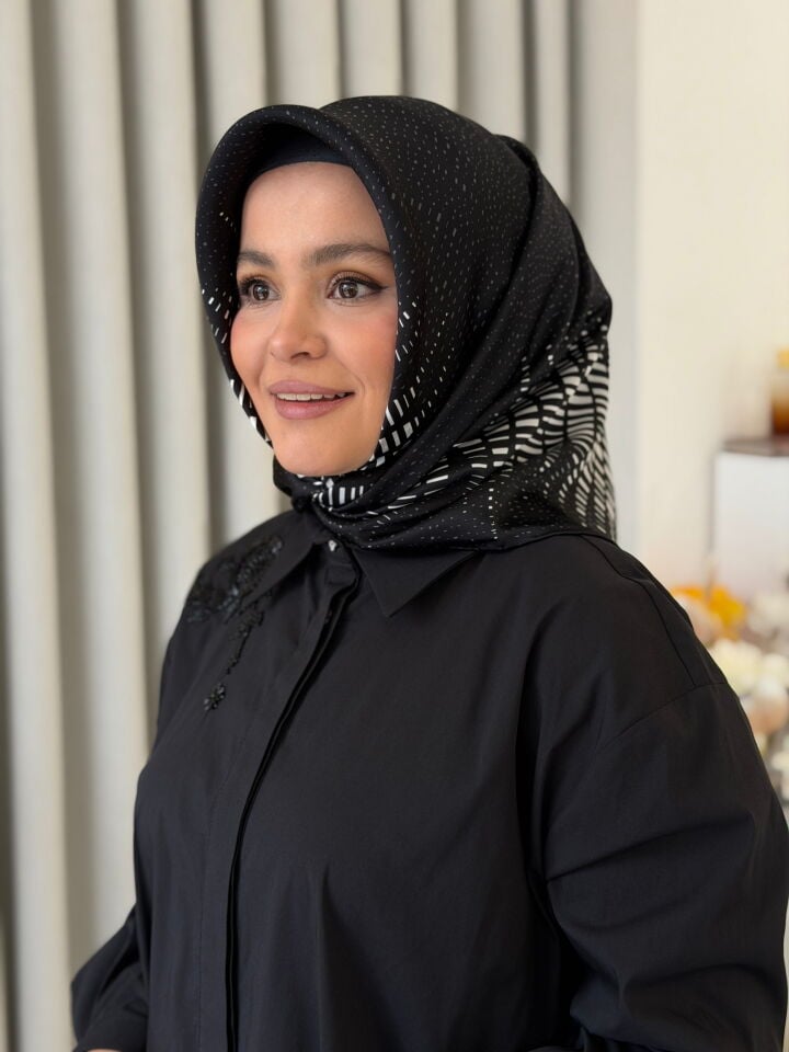 AKER SURA İPEK EŞARP