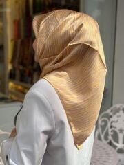 AKER SURA İPEK EŞARP