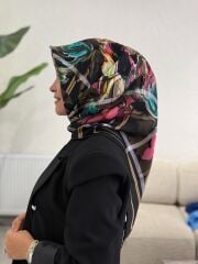 AKER SURA İPEK EŞARP