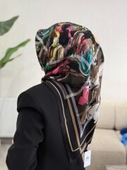 AKER SURA İPEK EŞARP