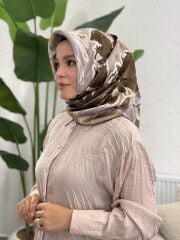 AKER SURA İPEK EŞARP