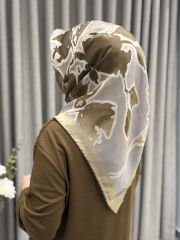 AKER SURA İPEK EŞARP