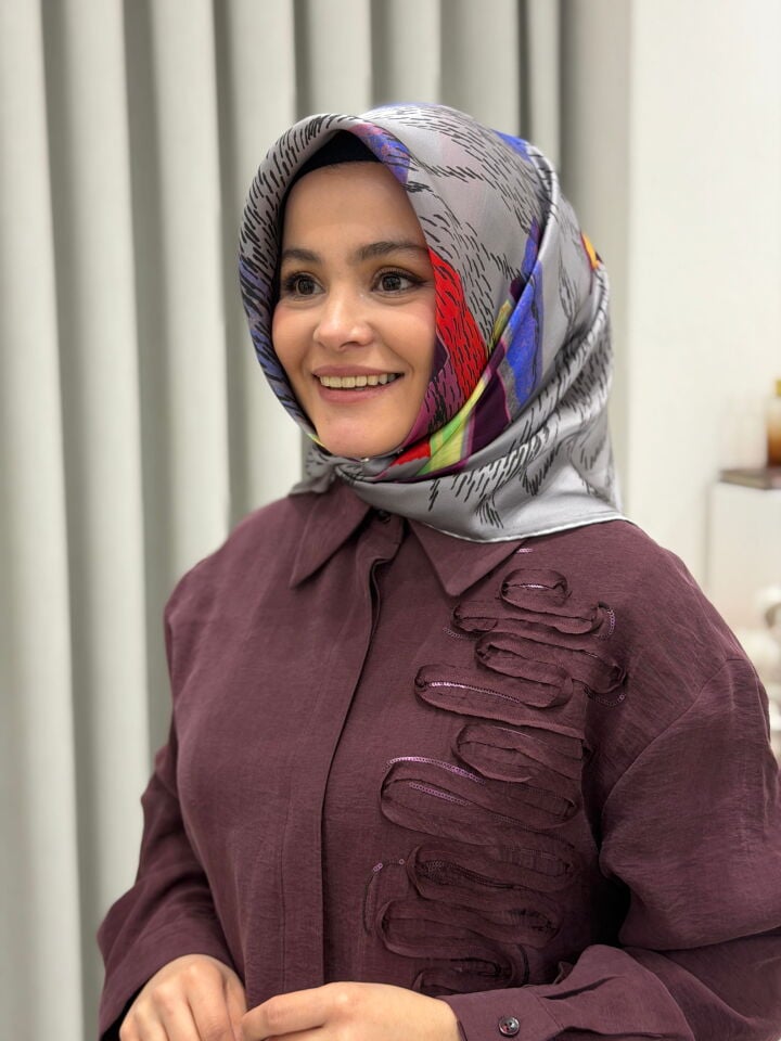 AKER SURA İPEK EŞARP