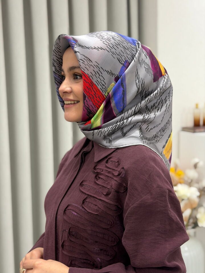 AKER SURA İPEK EŞARP