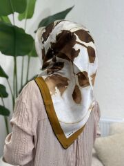 AKER SURA İPEK EŞARP