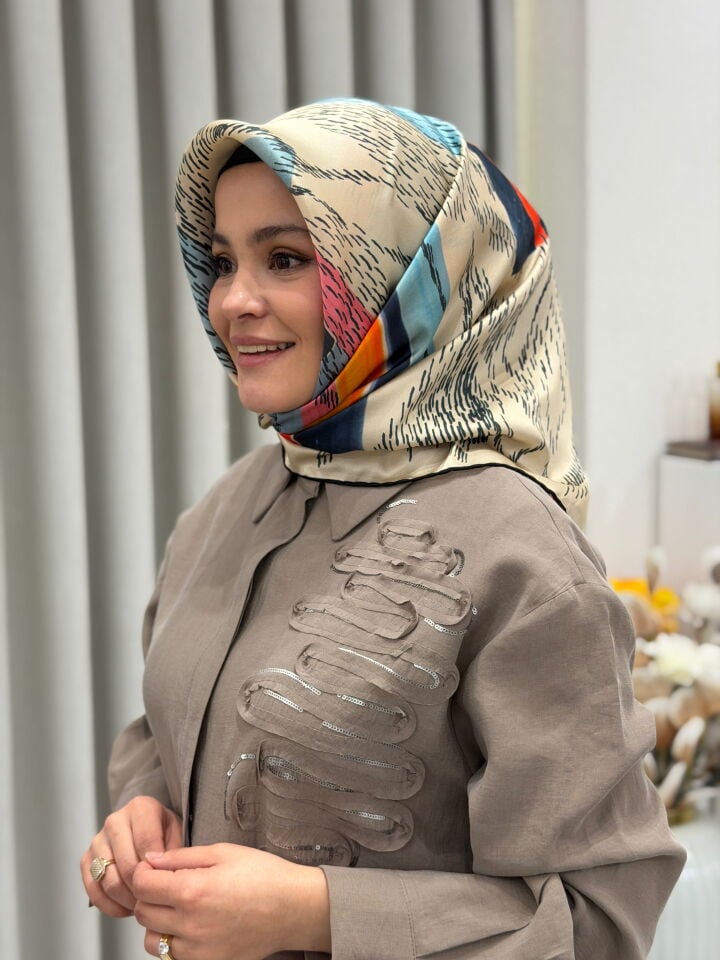 AKER SURA İPEK EŞARP