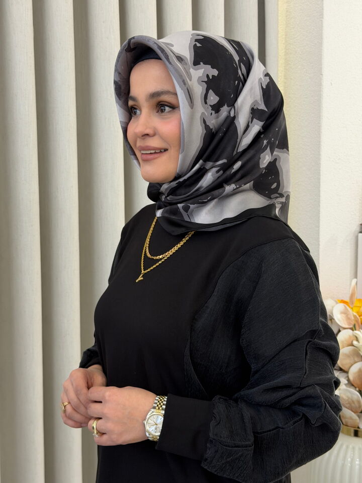 AKER SURA İPEK EŞARP