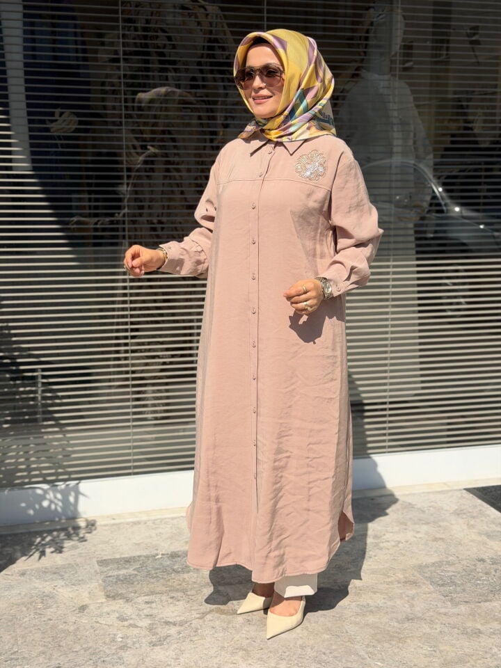 ARMİNE TREND ÇİÇEK İŞLEMELİ TENCEL GÖMLEK AÇIK VİZON