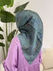 AKER SURA İPEK EŞARP