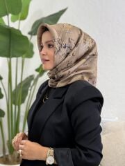 AKER SURA İPEK EŞARP