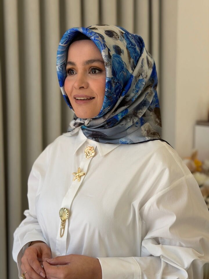 AKER SURA İPEK EŞARP