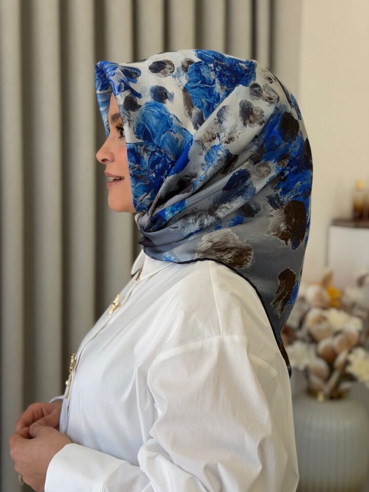 AKER SURA İPEK EŞARP