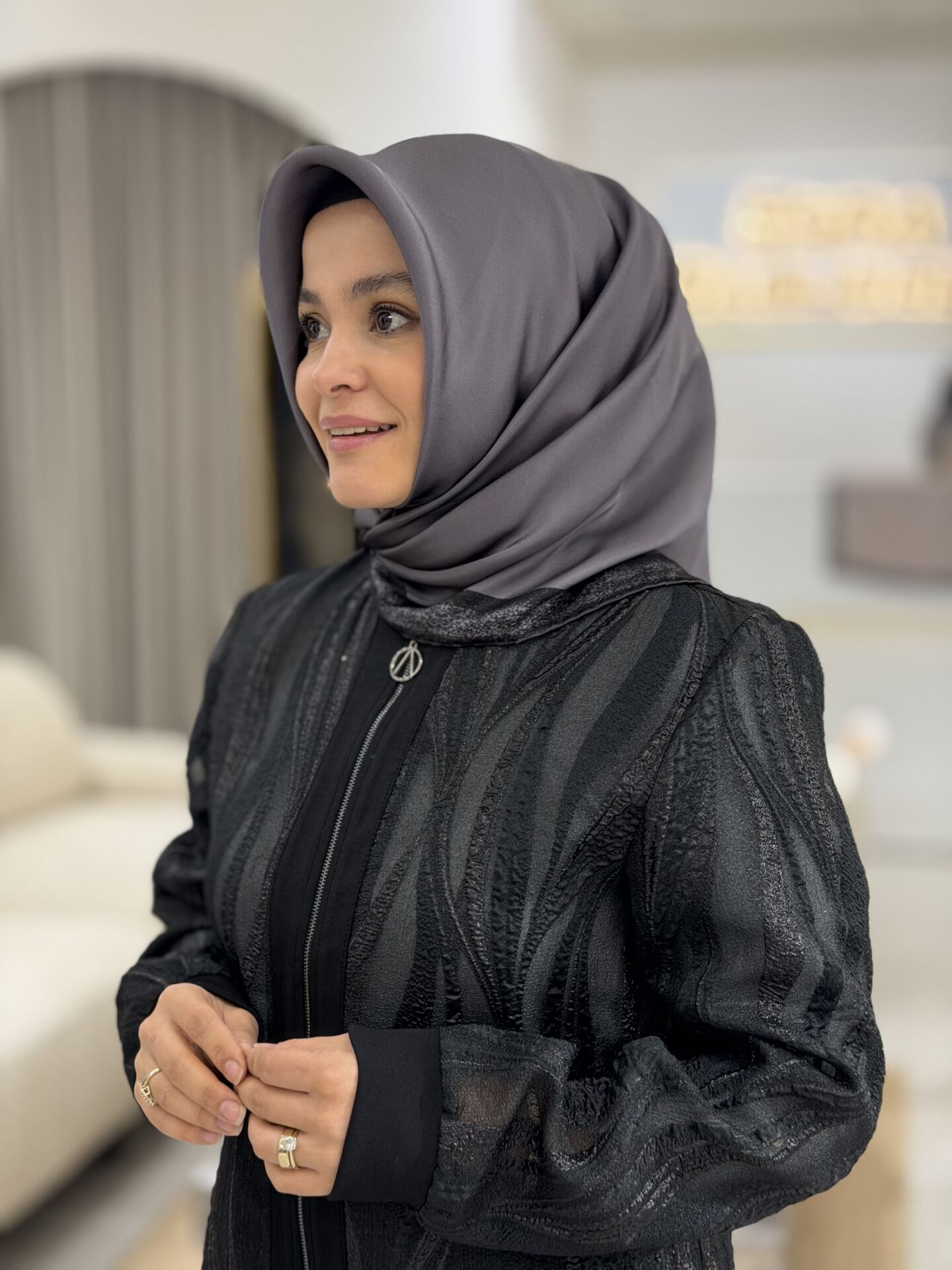 AKER SURA İPEK EŞARP