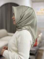 AKER SURA İPEK EŞARP