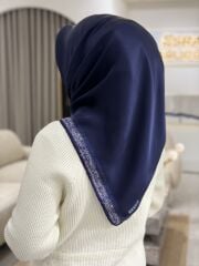 AKER SURA İPEK EŞARP