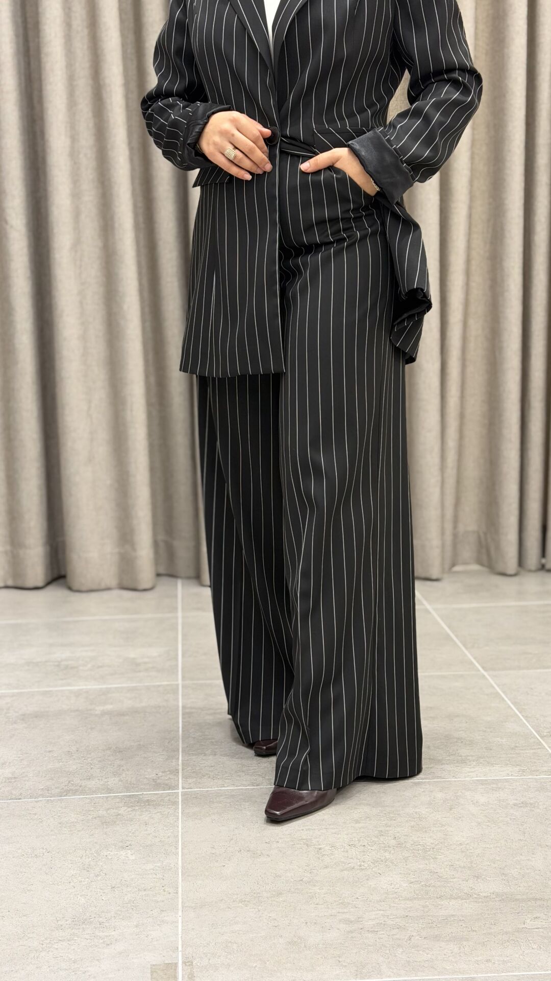 YAQA ÇİZGİLİ KUMAŞ PANTOLON SİYAH